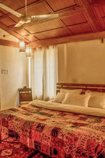 Bedroom, Shoolin Jungle Resort, Garhwal