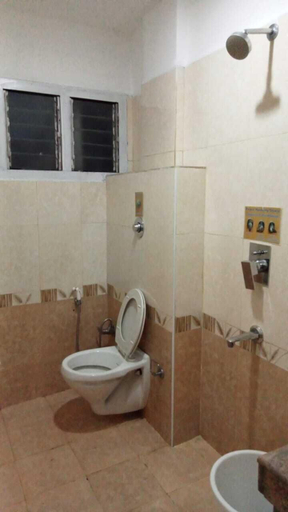 Bathroom, Hotel Kurunji Meridian, Dindigul