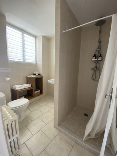 Bathroom 5, Nuit et Spa en Brenne, Indre
