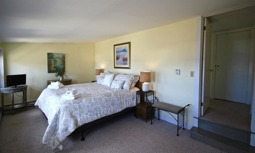 Bedroom 2, Lupine Cottage Walk to Downtown Rockland + Harbo, Knox