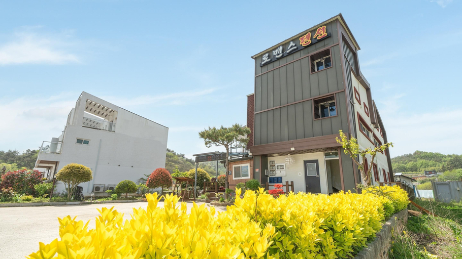 Exterior & Views 2, Suncheon Romance Pension, Suncheon