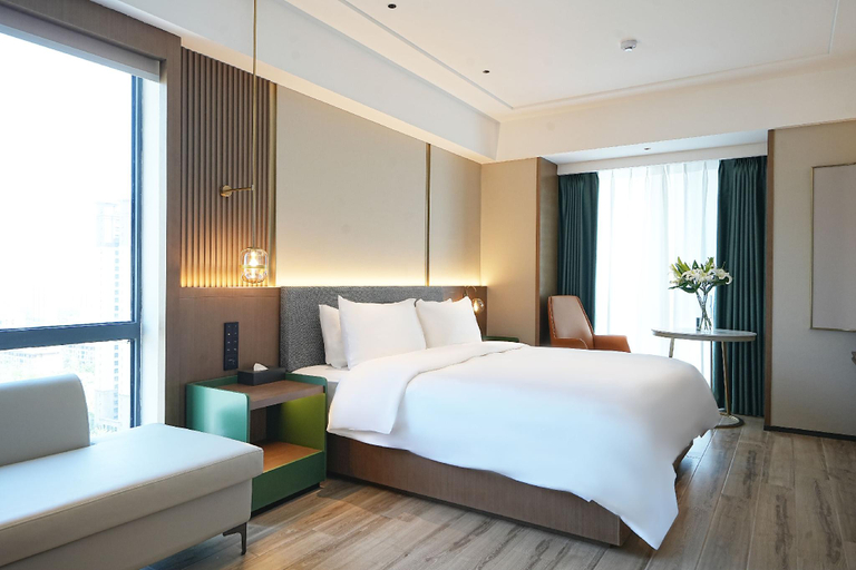 Bedroom 2, Madison Hotel Jining Taibai Lake Wuyue Plaza, Jining