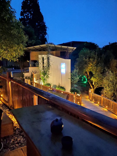 Sport & Beauty 5, Emei Bamboo Hills Private Hot Spring Hostel, Leshan