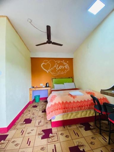 Bedroom 2, Hong Qi Hotel, Narayani