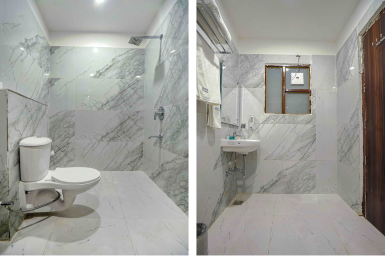 Bathroom 4, Hotel Paras, Sahibzada Ajit Singh Nagar