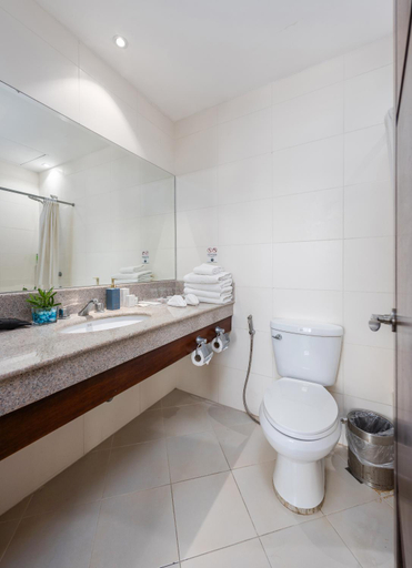 Bathroom 5, Citi Park Hotel Cebu powered by Cocotel, Cebu City