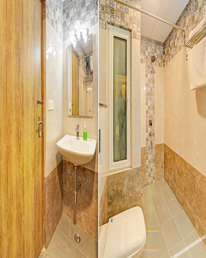 Bathroom, Hotel Heera Grand, Lucknow