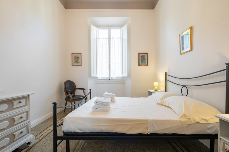 Bedroom 2, Santa Maria Novella 4 Bedrooms by Mmega, Florence