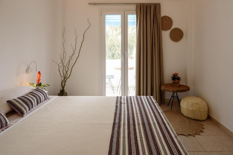 Bedroom 2, CAL DAY ROOMS SANTORINI, South Aegean