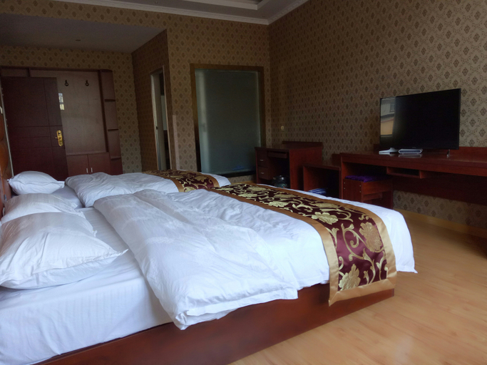 Bedroom 3, Luqu Langmusi Hongshan Holiday Hotel, Gannan Tibetan