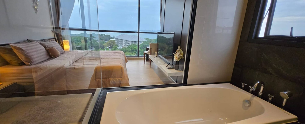 Bathroom 2, 2 Bed Room Luxury I Stunning Sea View & Bath Tub, Pattaya