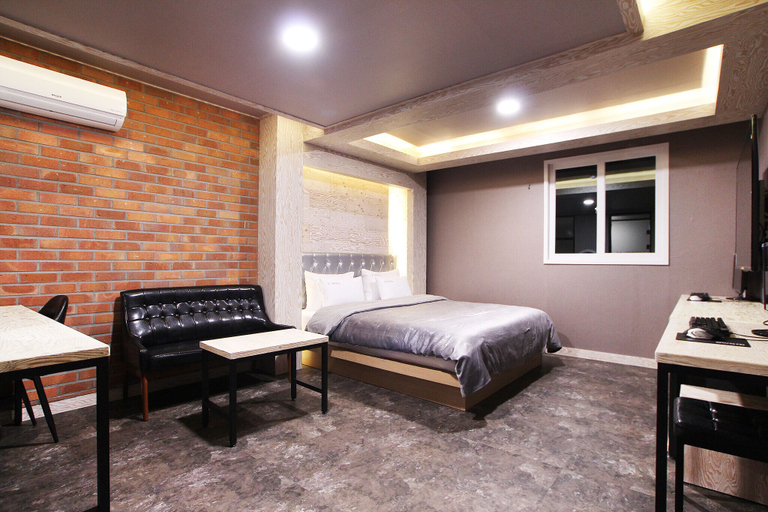Bedroom 4, Gumi Wonpyeong-dong Hotel V, Gumi