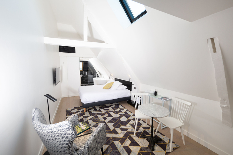 Room 4, Grand Place Hôtel, Pas-de-Calais