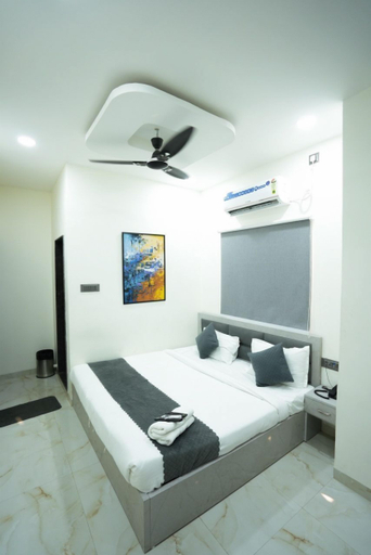 Bedroom 3, Hotel Sky City, Nagpur