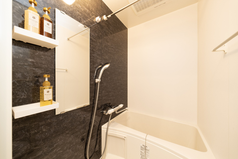 Bathroom 5, WELLSTAY Osaka 新今宮駅前, Osaka