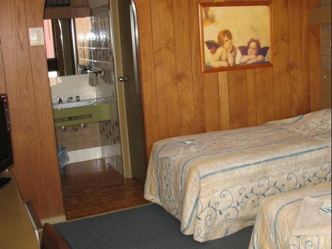 Bedroom 5, Bendigo Gateway Motel, Gr. Bendigo - Eaglehawk