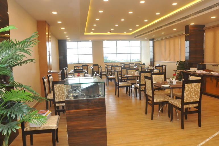 Food & Drinks 5, Hotel SR Continental, Gulbarga