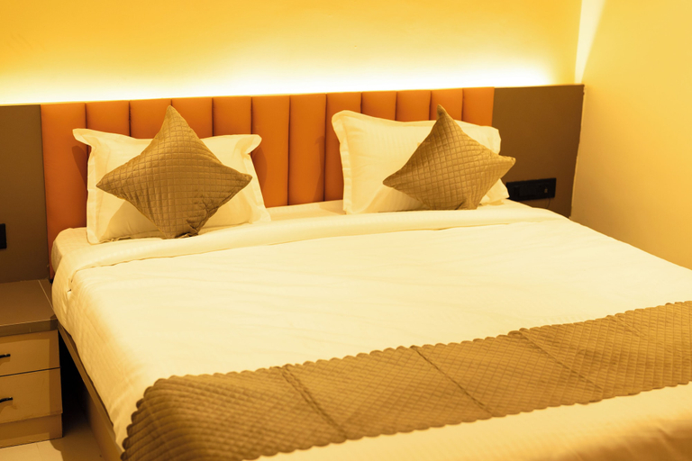 Room 5, Lumis Studios Apartment, Visakhapatnam