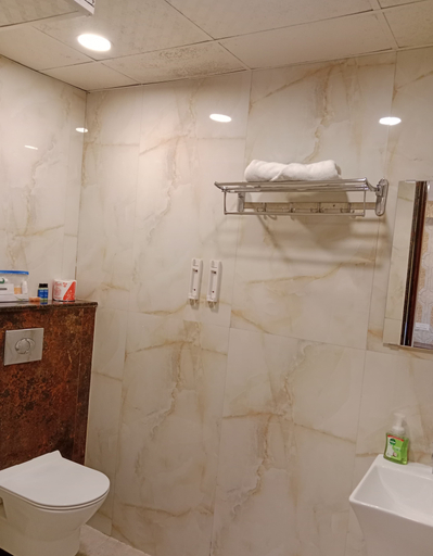 Bathroom, Signature Inn, Bangalore