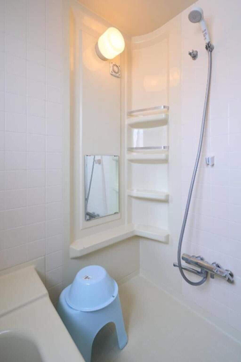 Bathroom 4, Slow Toya, Tōyako