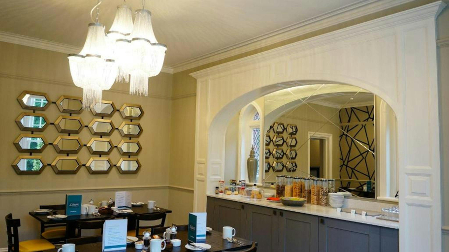 Food & Drinks 5, The Lawn Guest House, Surrey