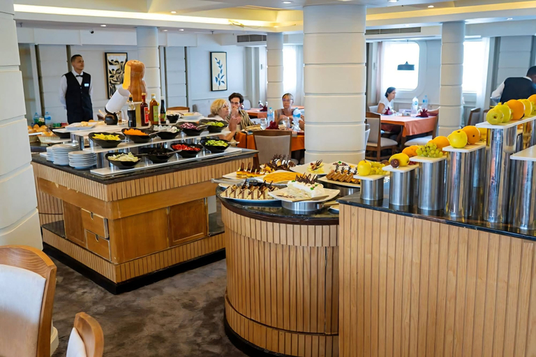 Food & Drinks 5, Nile cruises depart every Monday from Luxor (4 nights) and every Friday from Aswan (3 nights), Luxor