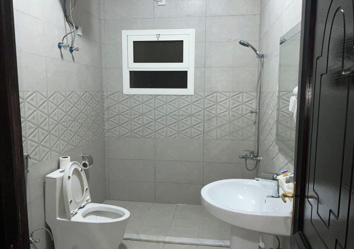 Bathroom, アルバイダー アルサラーム ブランチ, Al Madinah Al Munawwarah