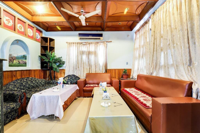Food & Drinks 4, Hotel Gangotri, Narayani