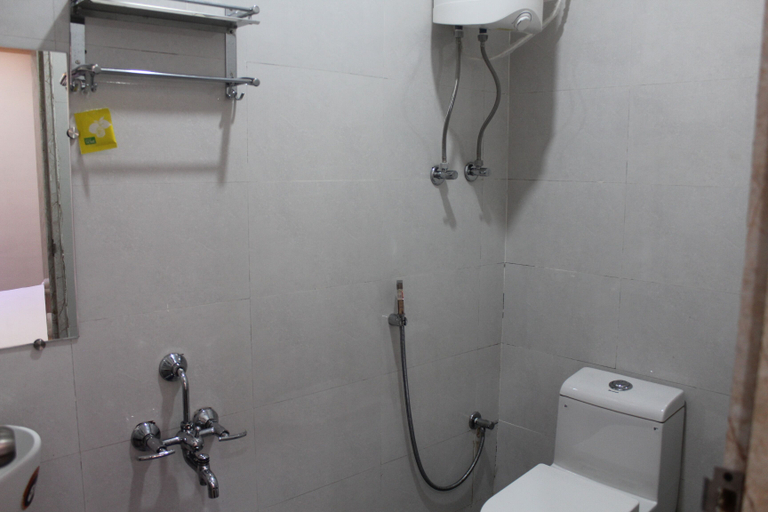 Bathroom, Hotel MJR, Puri