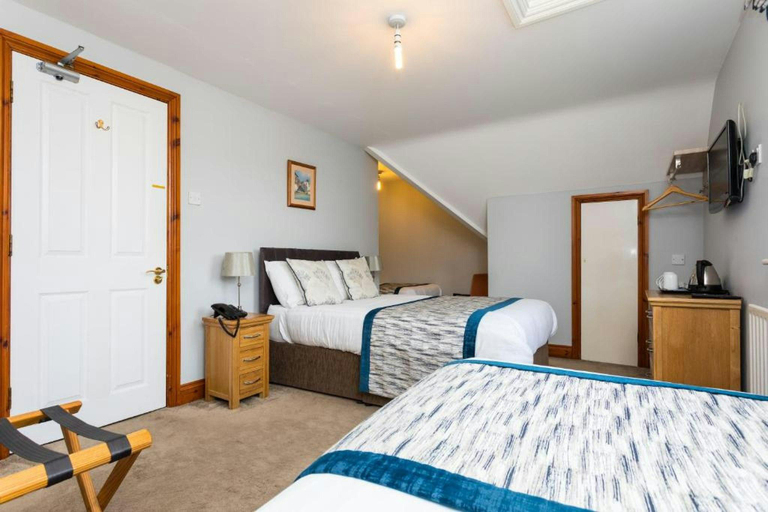 Bedroom 3, The Lawn Guest House, Surrey