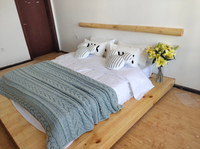 Bedroom 2, Qigu Yingyue Inn, Dali Bai