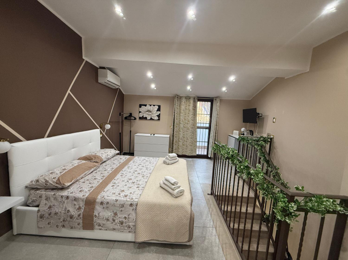Bedroom 4, Home Ursino Castle, Catania