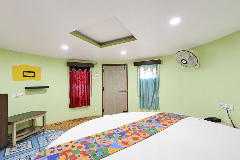 Room 5, Fabhotel B Square Valley, Visakhapatnam