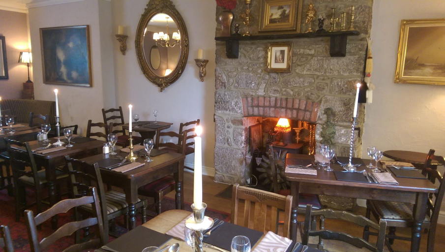 Food & Drinks 3, The Globe Inn Chagford, Devon