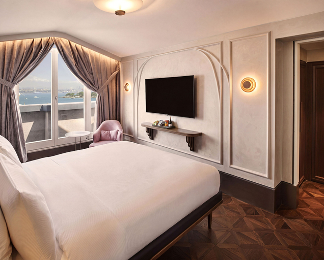 Bedroom 3, Les Temps Istanbul Karakoy, Curio Collection By Hilton, Beyoğlu