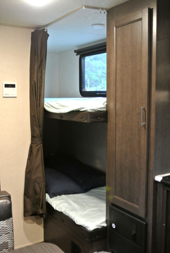 Bedroom 3, Resoneccha Villa in Katetsu - Glamping, Setouchi