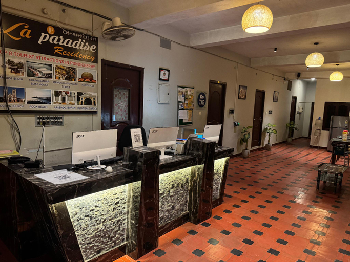 Food & Drinks, La Paradise Residency, Puducherry
