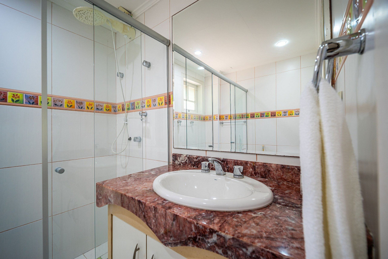 Bathroom 4, Bz86 Casa centro 600m da rua das pedras, Armação dos Búzios