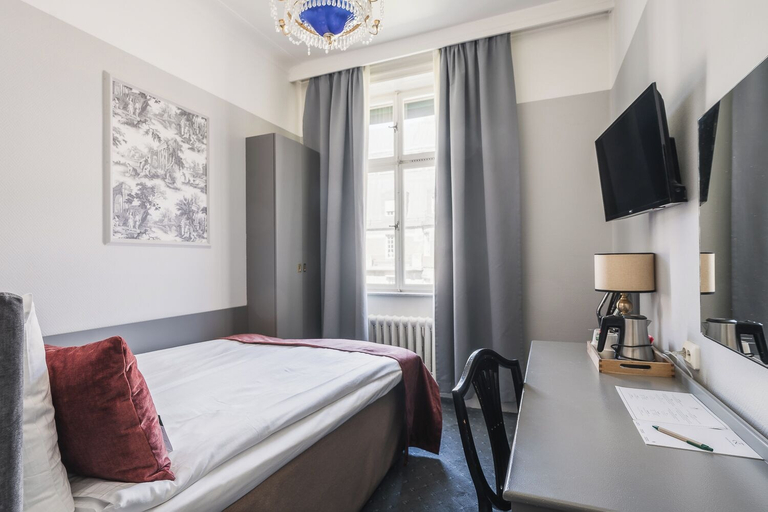 Bedroom 3, Crystal Plaza Hotel, Stockholm