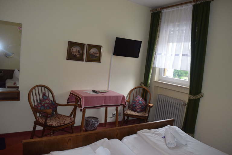 Bedroom 2, Alte Dorfschänke, Bernkastel-Wittlich