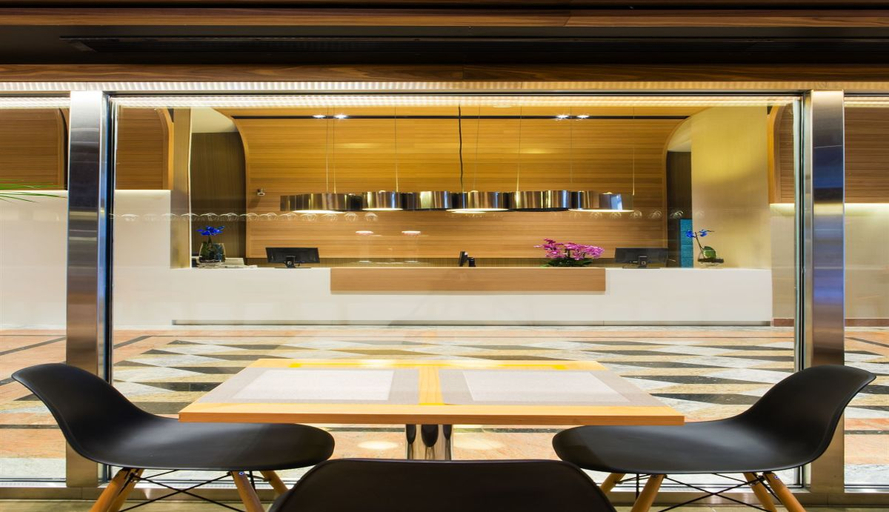 Food & Drinks 5, VP Jardin de Recoletos, Madrid