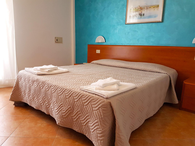 Bedroom, Hotel Alexander Sicily, Messina