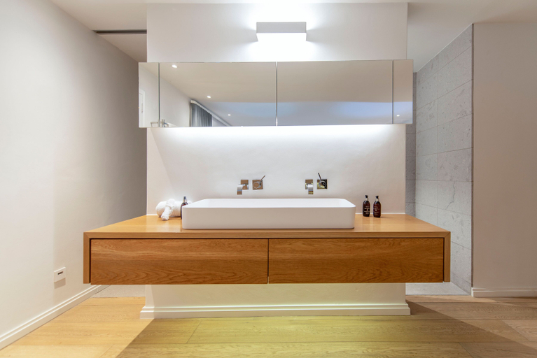 Bathroom 4, La Villa Retreat, Cape Winelands