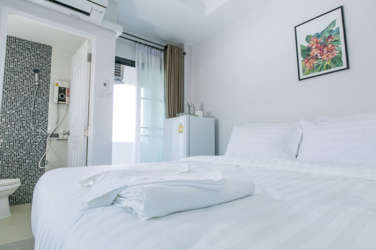 Others 5, The Gun Hotel, Muang Surin