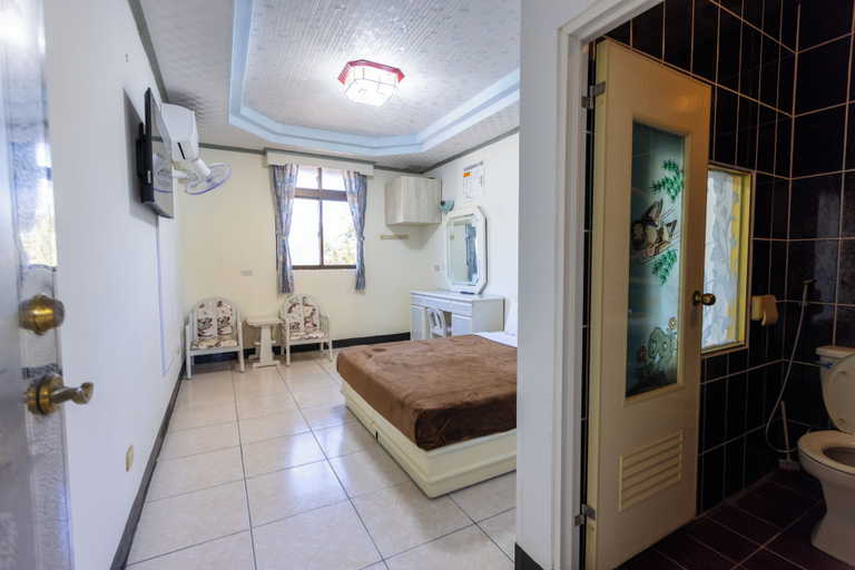 Bathroom 2, Green Field Mountain Villa, Taoyuan