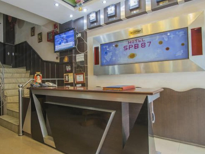 Public Area 2, Fabhotel Spb 87, Delhi