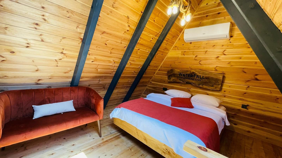 Bedroom 2, ウォーターフォール バンガロー, Ardeşen