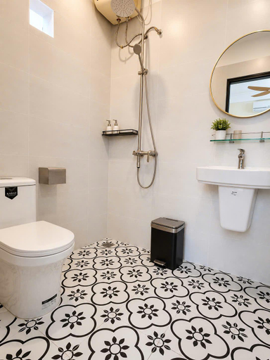 Bathroom 2, Hue Ancient Town Homestay, Huế
