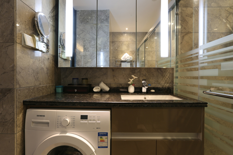 Bathroom 5, アパートメントホテル(), Guangzhou
