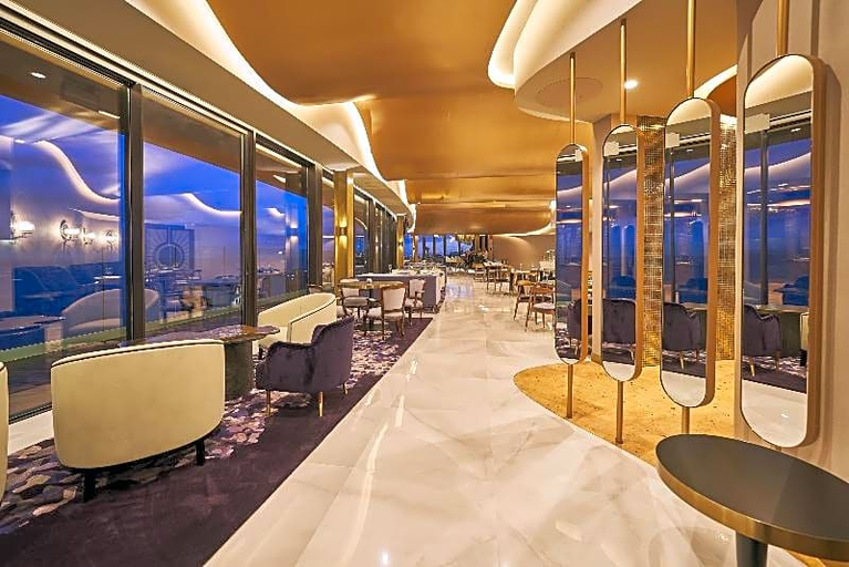 Others 3, Savoy Palace - Opening Spring 2019, Funchal